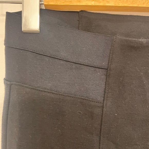 2/40$. HUE black legging size small high waist. Stirrup - Picture 5 of 5